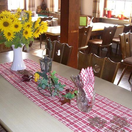 Gasthaus Zum Baeren Gaestehaus Wittighausen Bagian luar foto