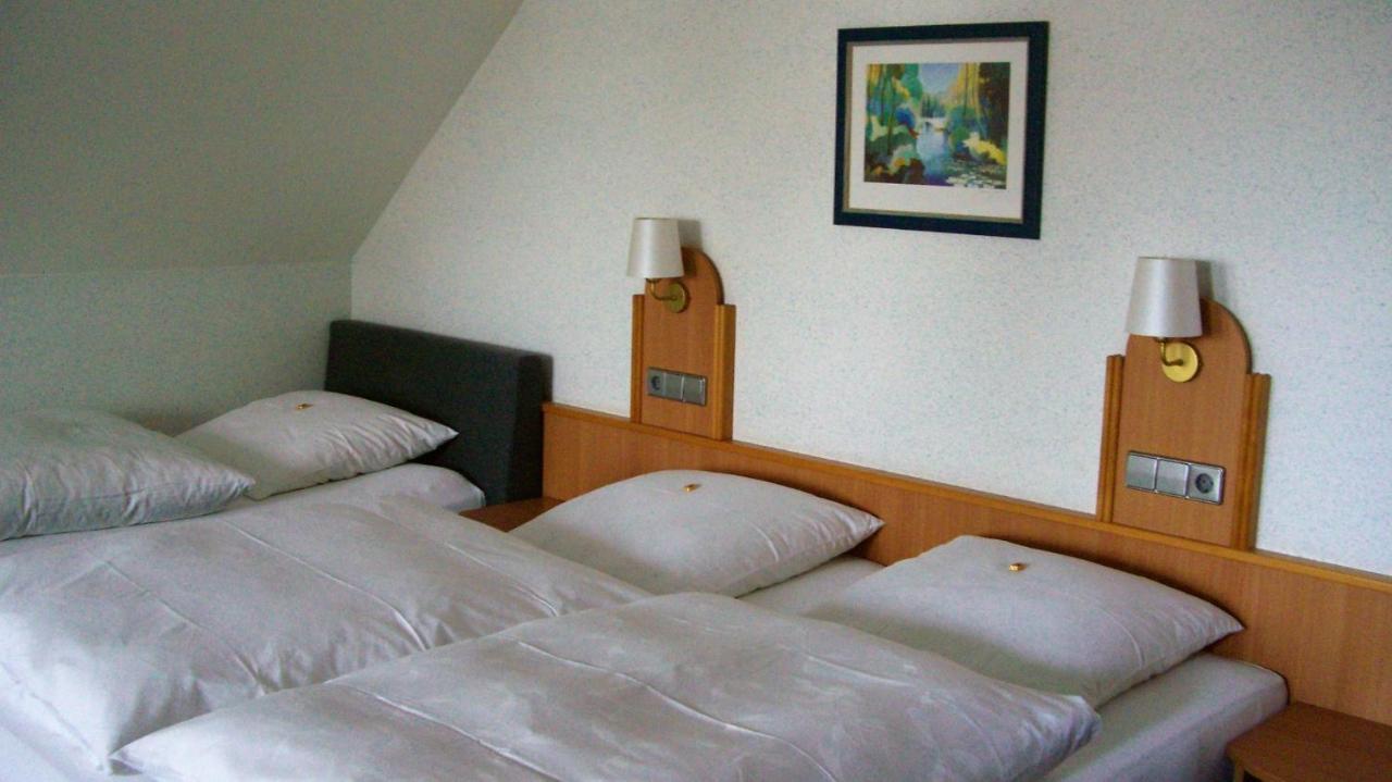 Gasthaus Zum Baeren Gaestehaus Wittighausen Bagian luar foto