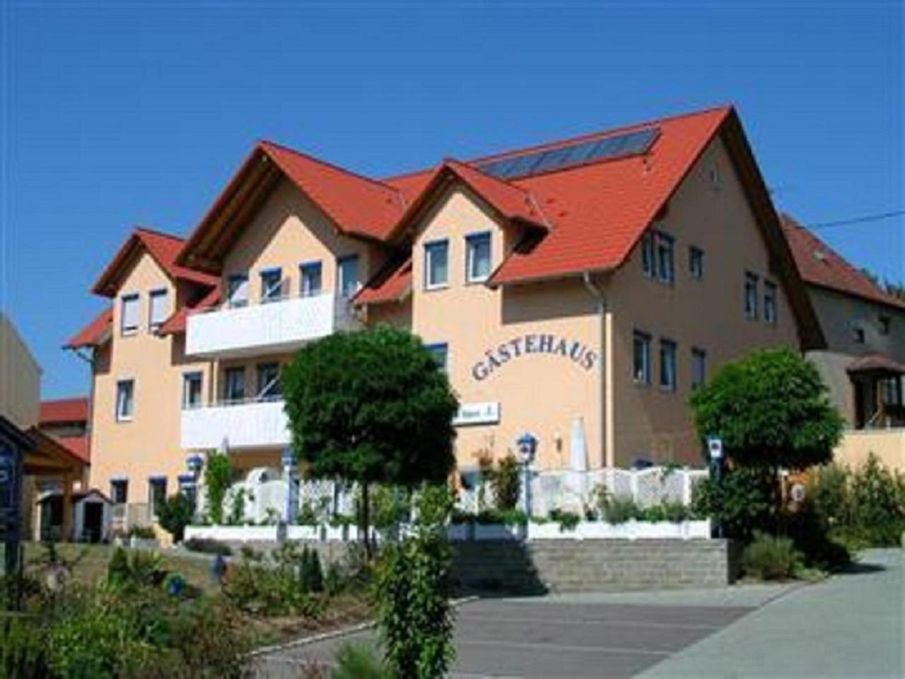 Gasthaus Zum Baeren Gaestehaus Wittighausen Bagian luar foto